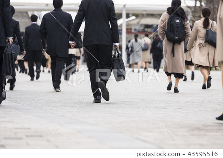 年輕人風景衣服的 43595516