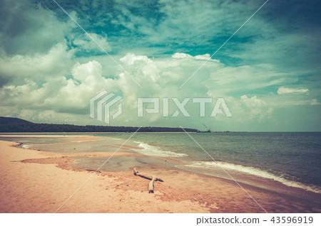 Beautiful blue sky and cloudy over the sea. Beautiful blue sky and cloudy over the sea. 43596919