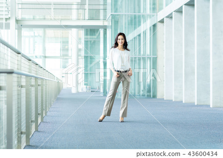 Business woman Business woman 43600434