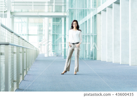Business woman Business woman 43600435