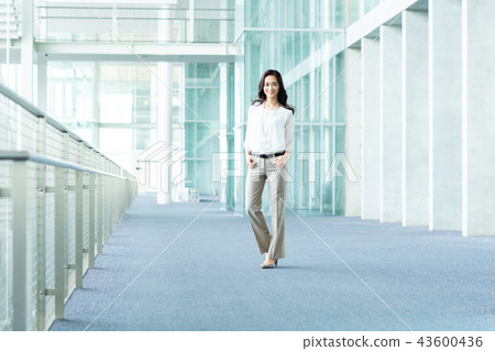 女商人 女商人 43600436