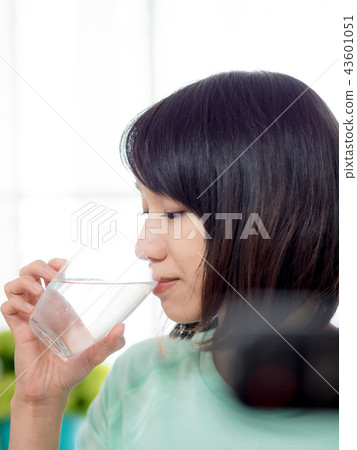 喝水 喝水 43601051