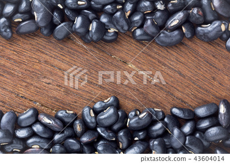 black bean on wooden table. top view black bean on wooden table. top view 43604014