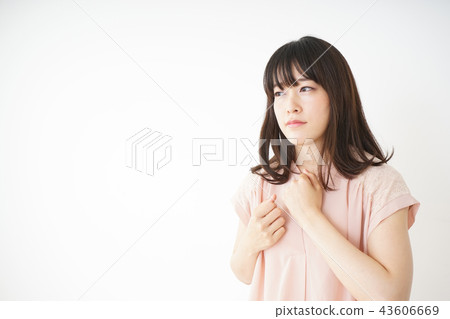 Hangover and unwell young woman Hangover and unwell young woman 43606669