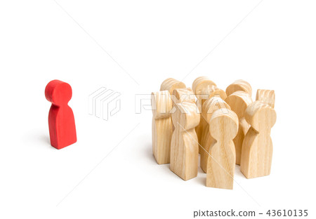 crowd of wooden figures of people stand  43610135