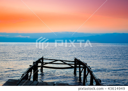 wooden pier at sunset wooden pier at sunset 43614949