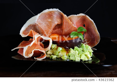Avocado with apricot and Parma ham Avocado with apricot and Parma ham 43615562