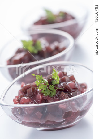Beet onion salad 43616782