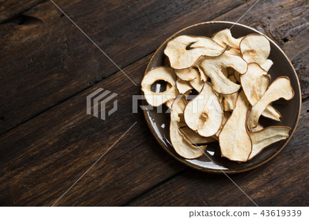 Pear fruit dehydrated chips Pear fruit dehydrated chips 43619339