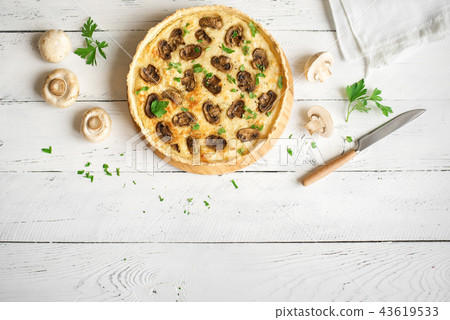 Mushroom Quiche Pie Mushroom Quiche Pie 43619533