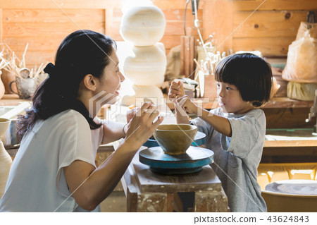 陶瓷父母和孩子 陶瓷父母和孩子 43624843