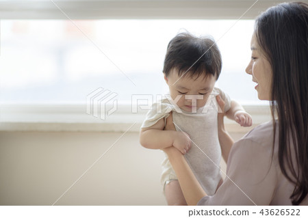 三個授權家庭 三個授權家庭 43626522