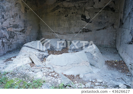 Poison gas storehouse trace inside tank trace front view side view Poison gas storehouse trace inside tank trace front view side view 43626627