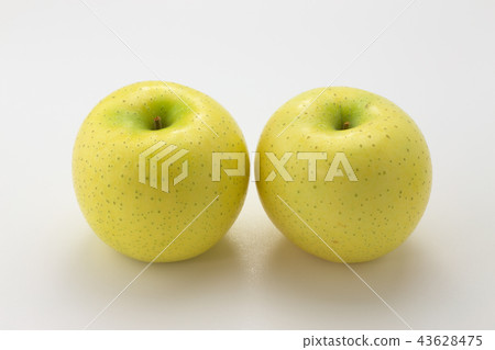 Let's have an apple Let's have an apple 43628475