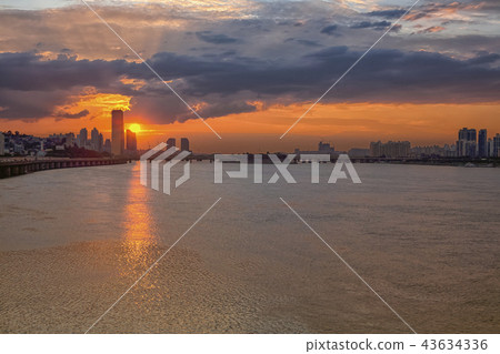 63 Building, Hangang Bridge, Olympic Expressway, North Island, Yeouido, Yeongdeungpo-gu, Korea 43634336