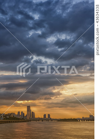 63 Building, Hangang Bridge, Olympic Expressway, North Island, Yeouido, Yeongdeungpo-gu, Korea 43634338