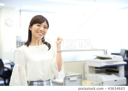 a working woman                          43634683