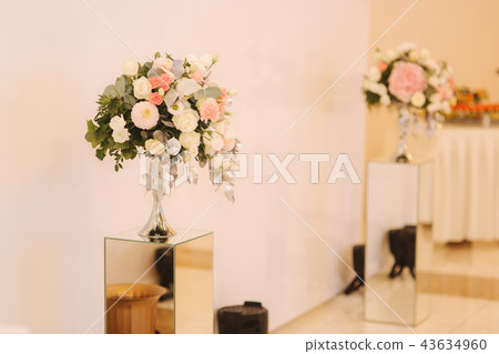 Floral decoration on the wedding in restaurant 43634960
