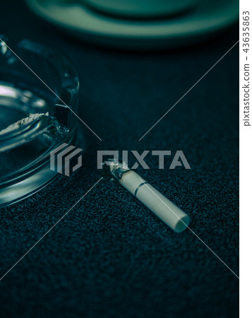 吸煙香煙 吸煙香煙 43635863