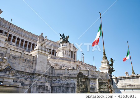Il Monumento nazionale a Vittorio Emanuele II Il Monumento nazionale a Vittorio Emanuele II 43636933