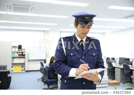 A policeman A policeman 43637260