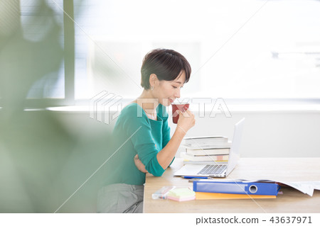 Business image Business image 43637971
