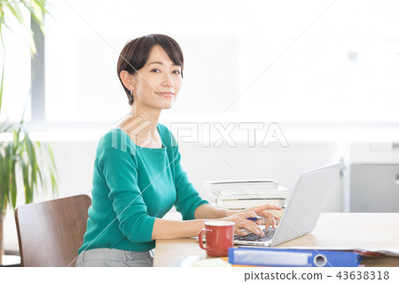  企業形象 43638318