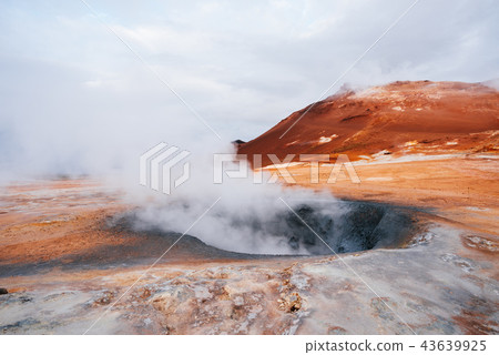 Namafjall - geothermal area in Hverir, Iceland Namafjall - geothermal area in Hverir, Iceland 43639925