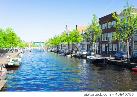 Leiden canals in Netherlands 43640796