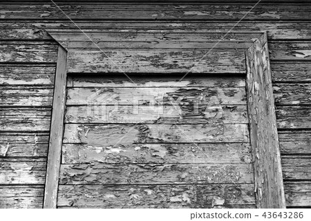 Old wall with peeling paint. 43643286