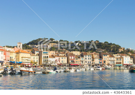 Cassis port day view, France 43643361