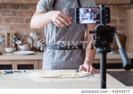 online culinary show blog video stream chef cook 43644877