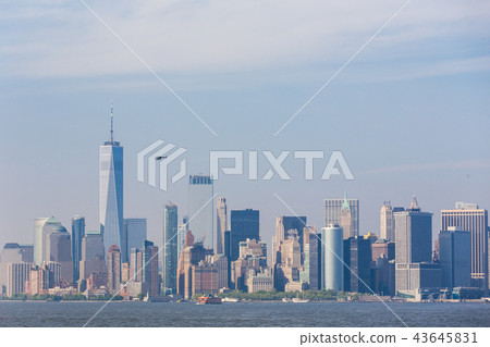 Panoramic view of Lower Manhattan, New York City, USA Panoramic view of Lower Manhattan, New York City, USA 43645831