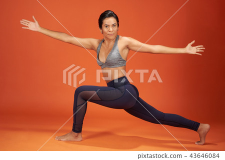 Crescent Lunge Twist yoga pose Crescent Lunge Twist yoga pose 43646084