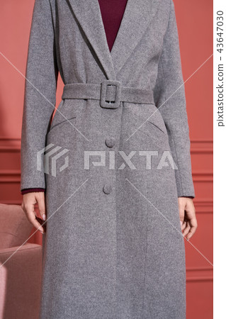 Model posing in studio in trendy clothes 43647030