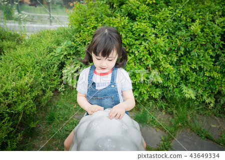 C056, oracle, Person 43649334