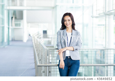 Business woman Business woman 43649852