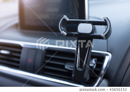 Universal smart phones holder on car dashboard 43650152