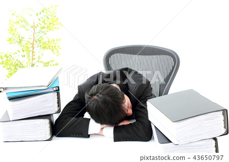 Businessman overtime office Businessman overtime office 43650797
