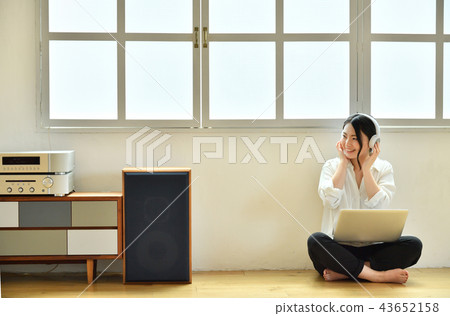 女生 女孩 女性 43652158