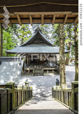 View of Suwa Taisha Shrine 43652210