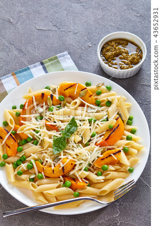 close-up of delicious grilled pumpkin and pasta 43652931