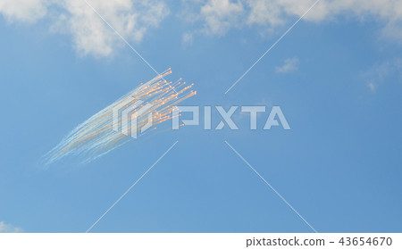 Explosion of a meteorite in the sky. 43654670