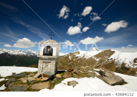 Christianity on the summit Christianity on the summit 43664112