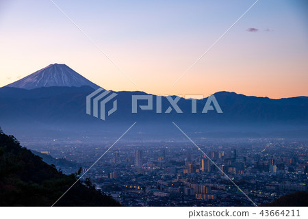 (Yamanashi Prefecture) Kofu cityscape with dawn (Yamanashi Prefecture) Kofu cityscape with dawn 43664211