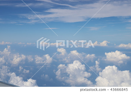 雲 43666845
