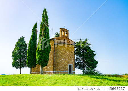 The Chapel of The Madonna di Vitaleta 43668237