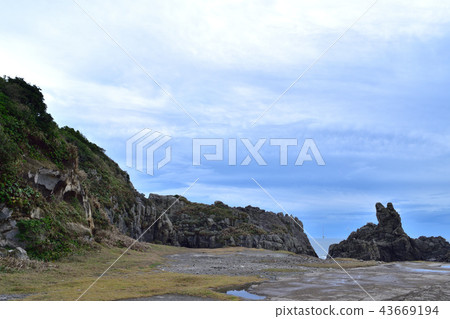 Dumplings and Inuiwa 43669194