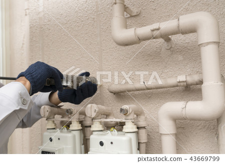 Exterior wall repair image caulking Exterior wall repair image caulking 43669799