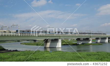 Odakyu Line to go at Tamagawa Tetsubashi Odakyu Line to go at Tamagawa Tetsubashi 43671232
